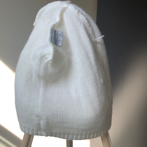 White Acrylic Knit Beanie - Picture 6 of 8